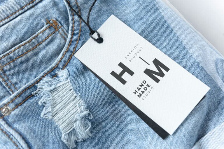 Como fazer etiquetas de roupas personalizadas