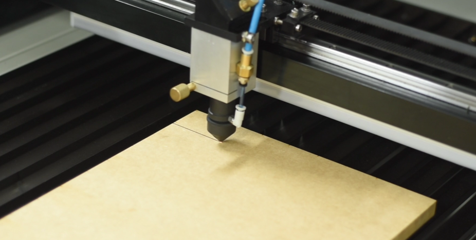 Corte a laser em MDF: eficiência e rapidez na sua produção! Corte a laser em MDF: eficiência e rapidez na sua produção!